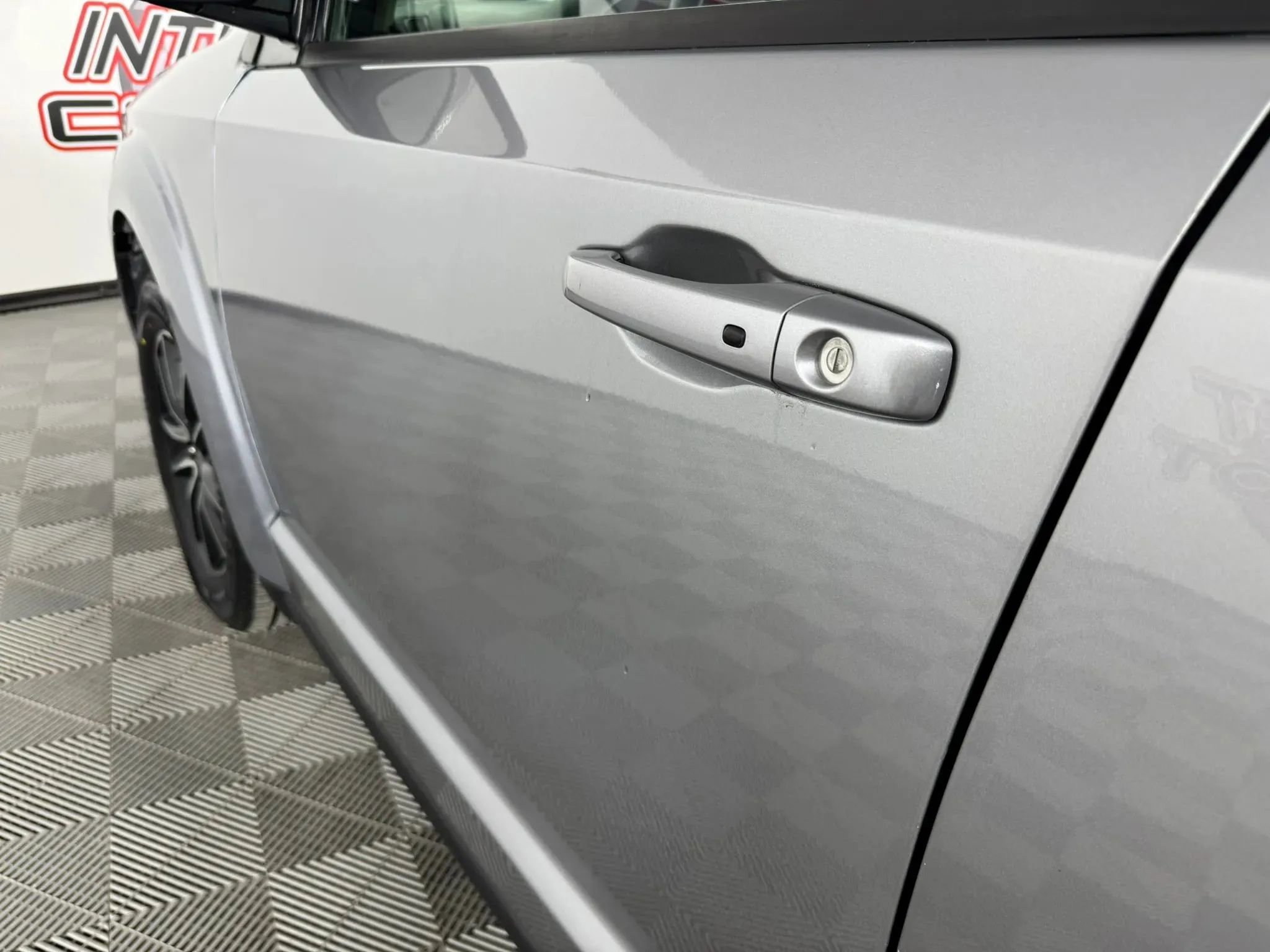 Used 2018 Dodge Journey SXT w/ Blacktop Package image 23