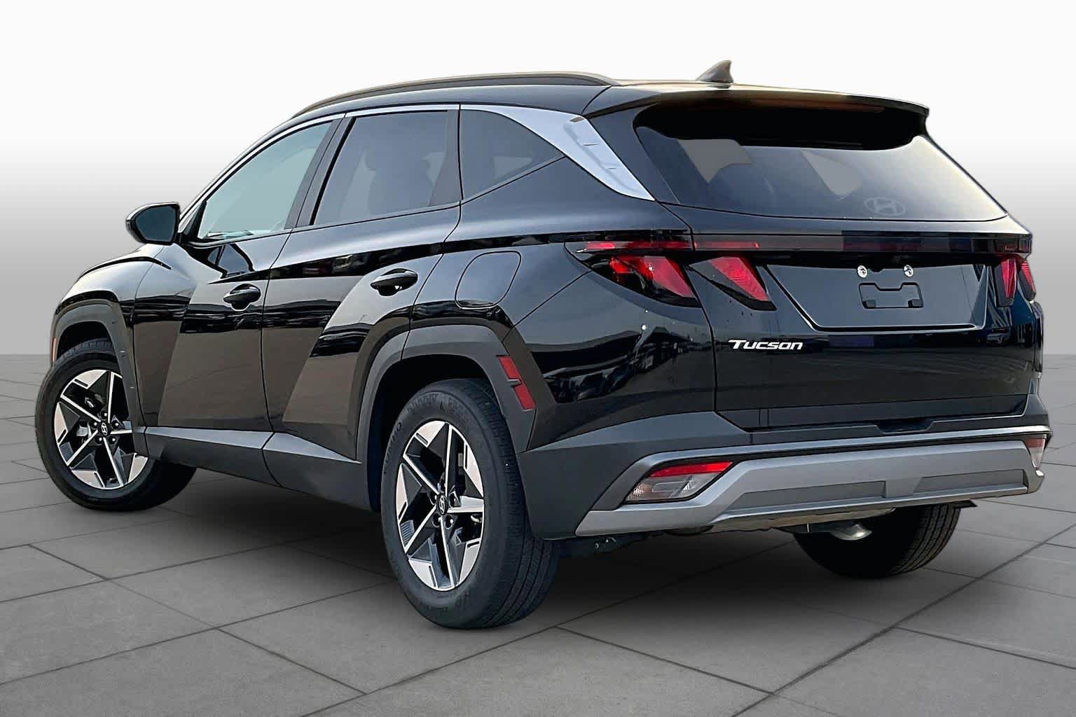 Used 2025 Hyundai Tucson SEL FWD image 13