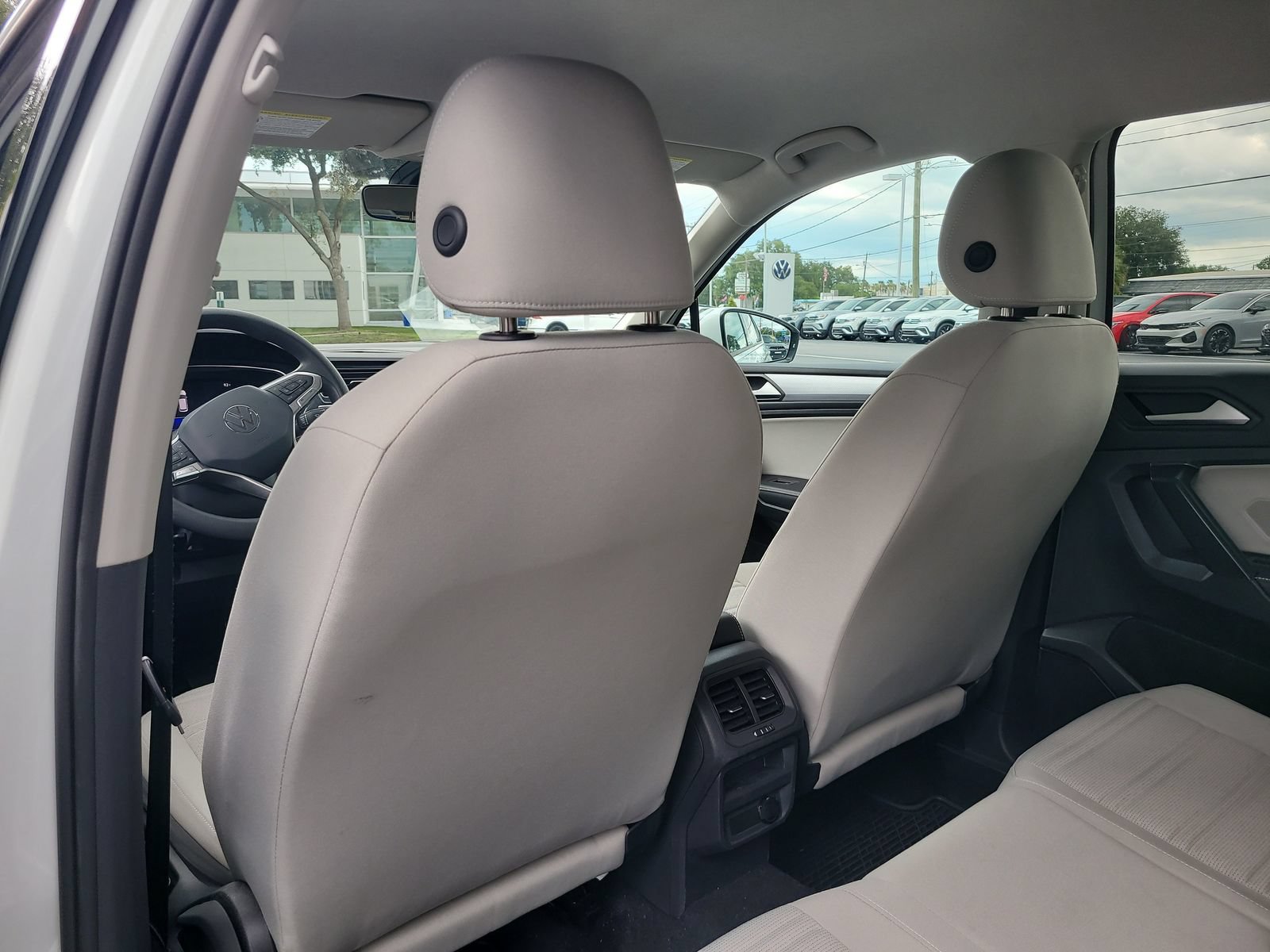 Used 2023 Volkswagen Tiguan S FWD image 11