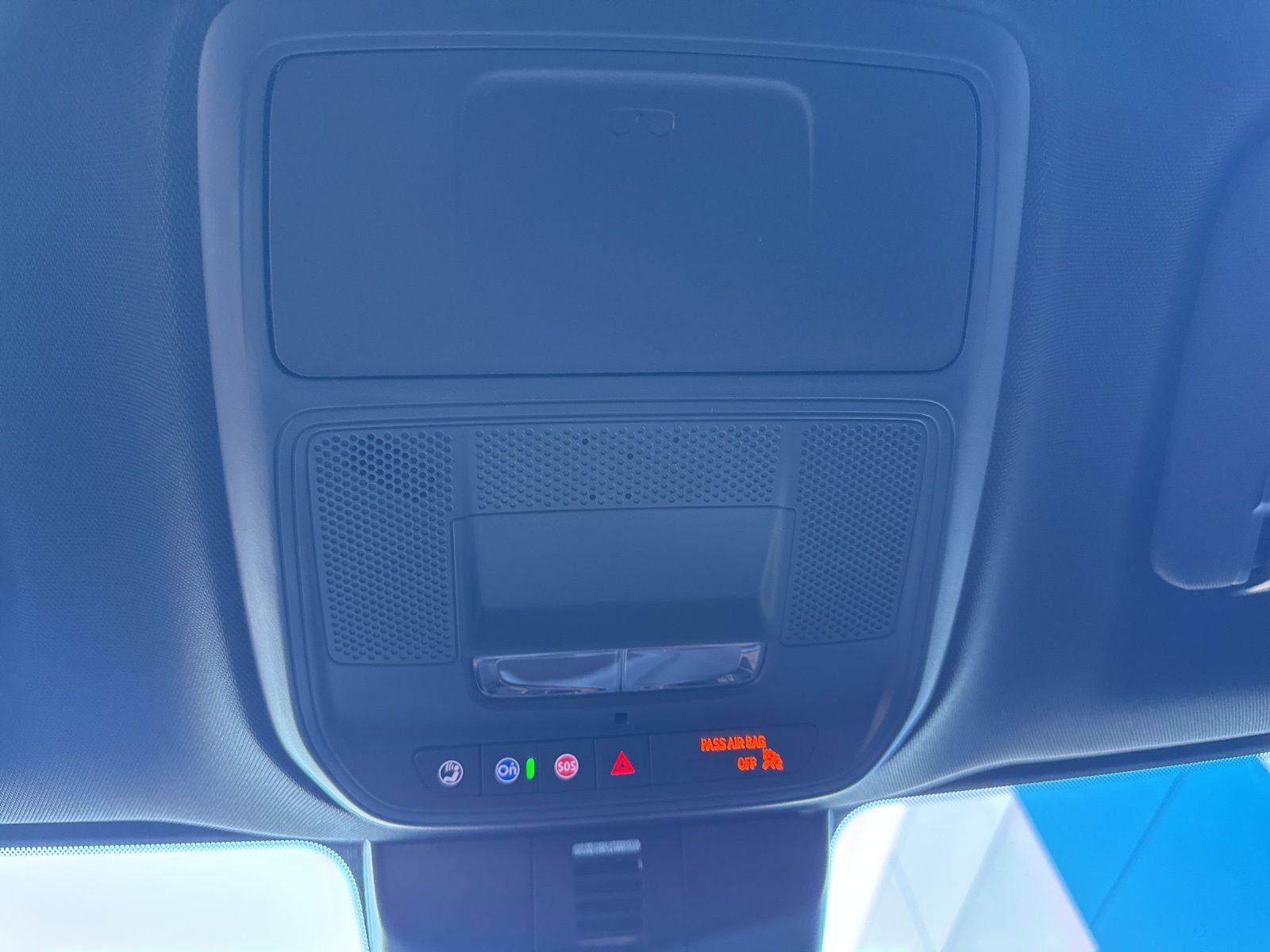 New 2026 Chevrolet Traverse LT w/ LPO, Floor Liner Package FWD image 28