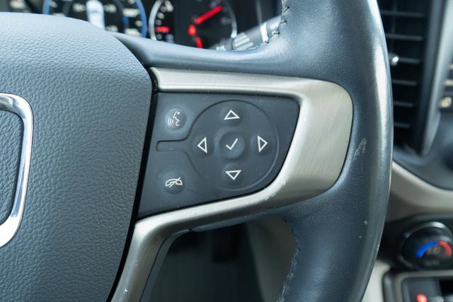 Used 2021 GMC Acadia Denali w/ Denali Technology Package image 17
