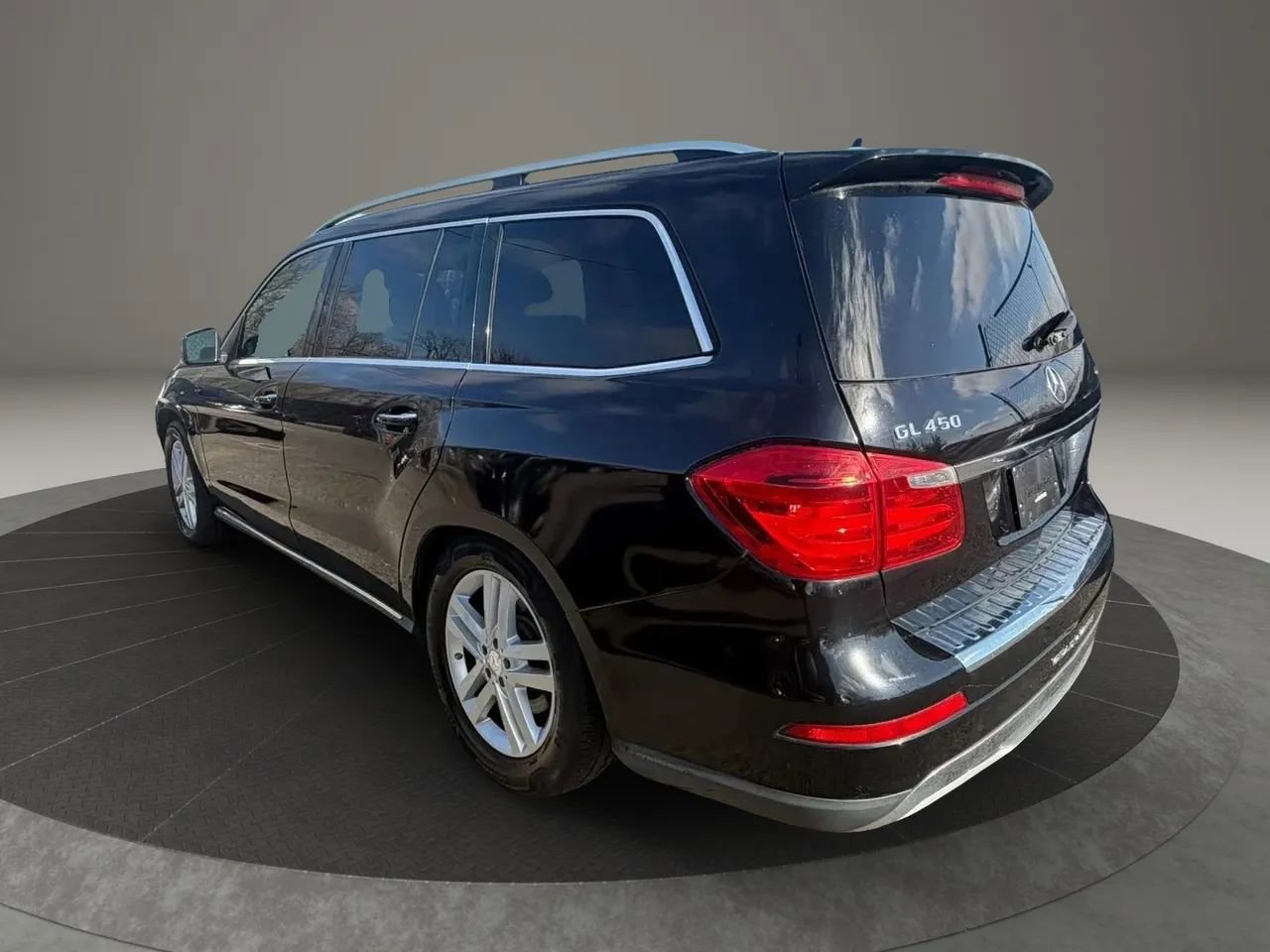 Used 2016 Mercedes-Benz GL 450 4MATIC image 7
