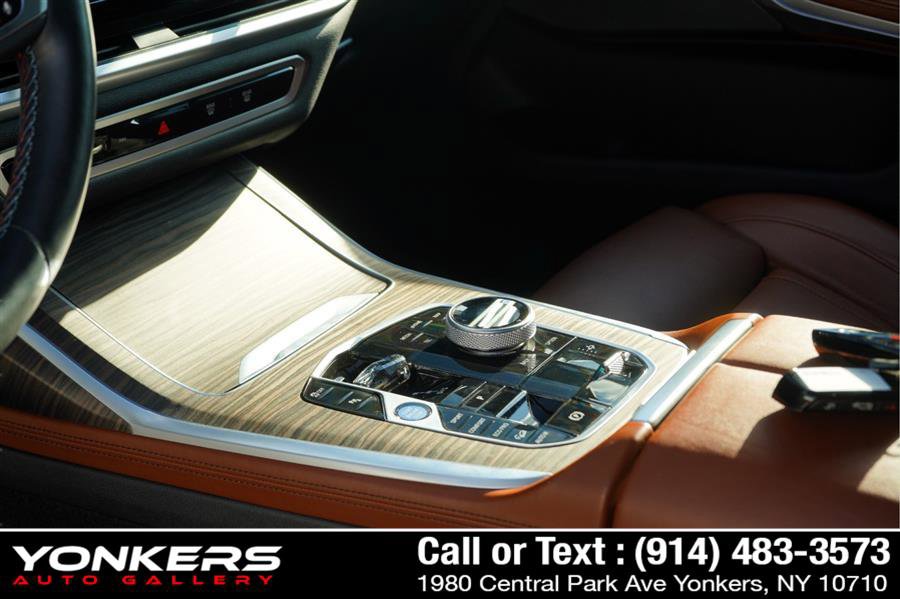 Used 2024 BMW X7 M60i w/ Executive Package image 41