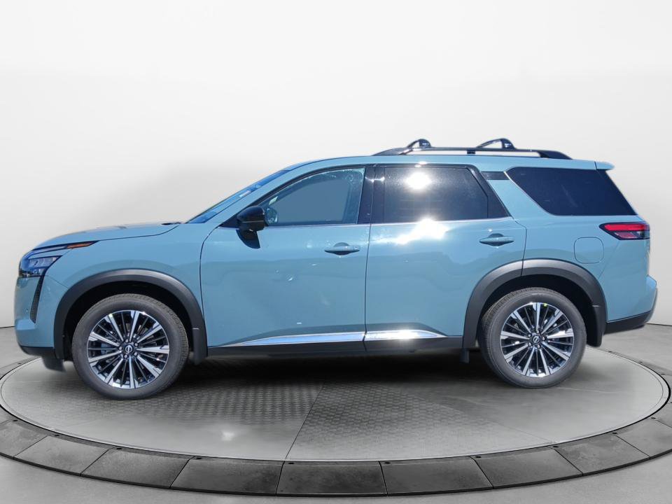 New 2026 Nissan Pathfinder Platinum FWD image 4