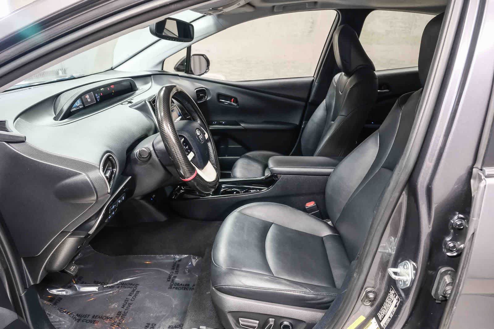 Used 2017 Toyota Prius Four w/ Advanced Technology Package FWD image 21