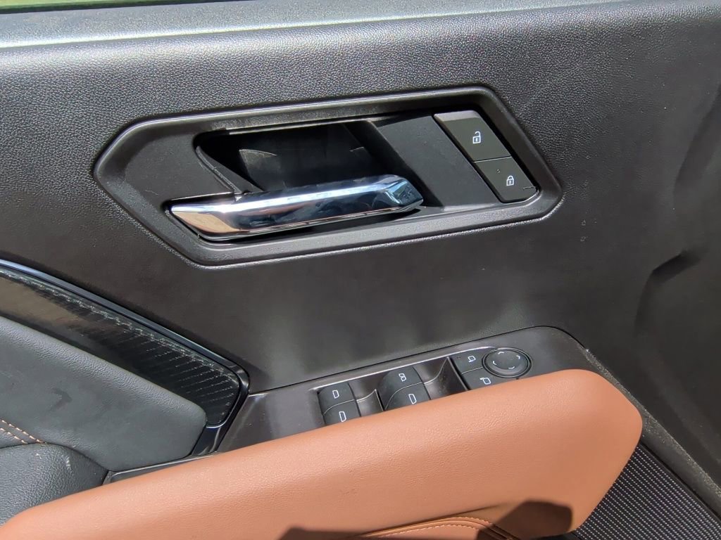 New 2025 GMC Canyon AT4 w/ Nightfall Edition image 11