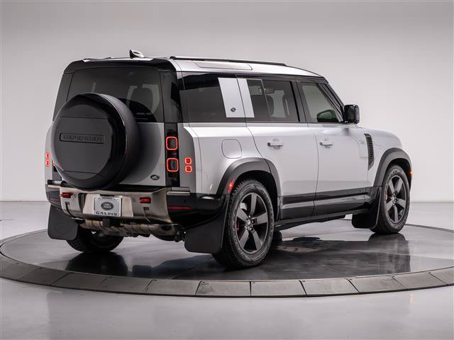 Used 2023 Land Rover Defender 110 X AWD/4WD image 5