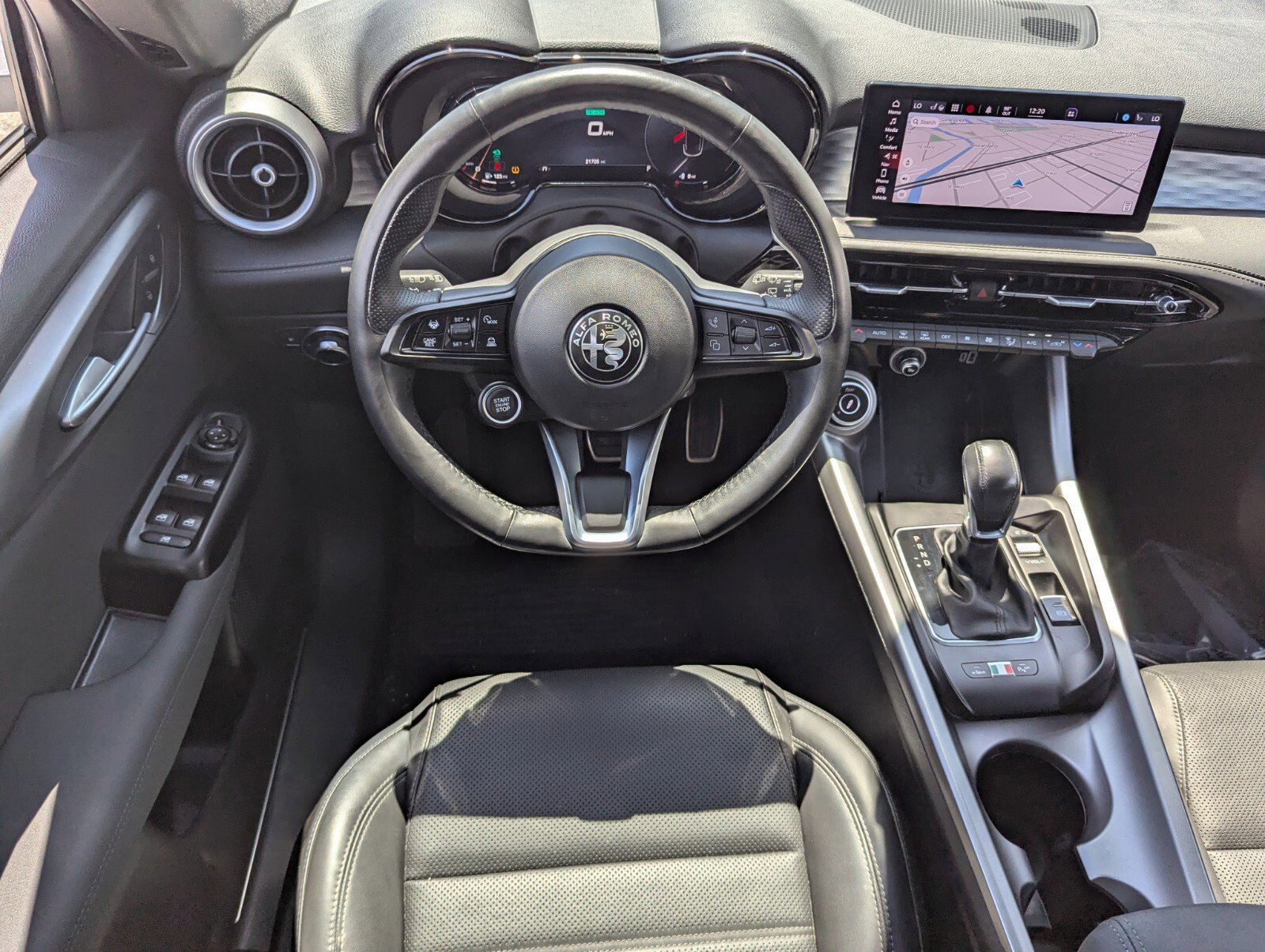Used 2024 Alfa Romeo Tonale Veloce w/ Active Assist Package AWD/4WD image 13