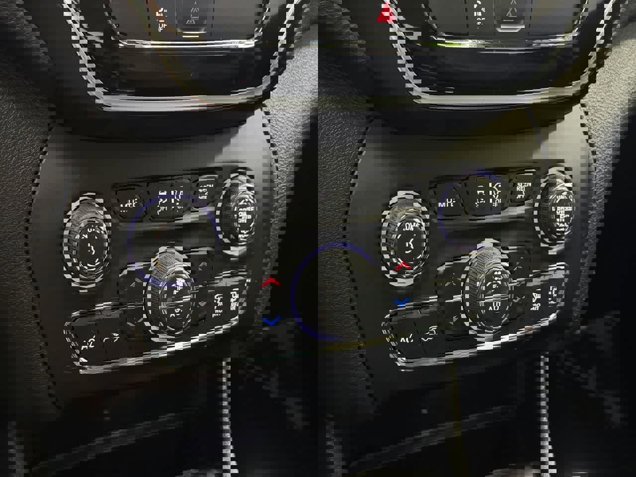 Used 2019 Jeep Cherokee Limited image 23