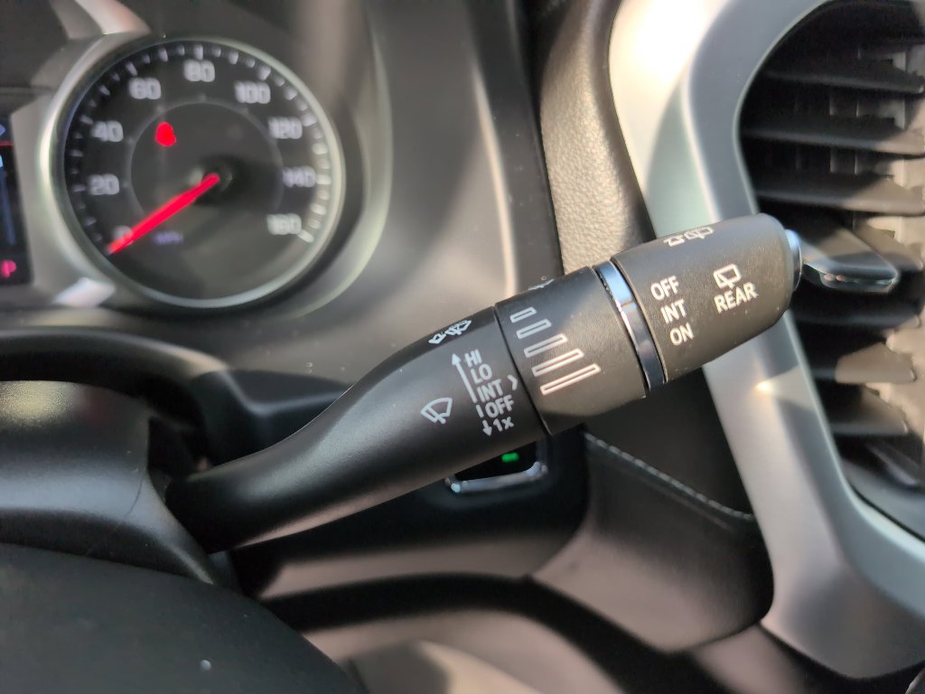 Used 2023 GMC Acadia SLT image 30