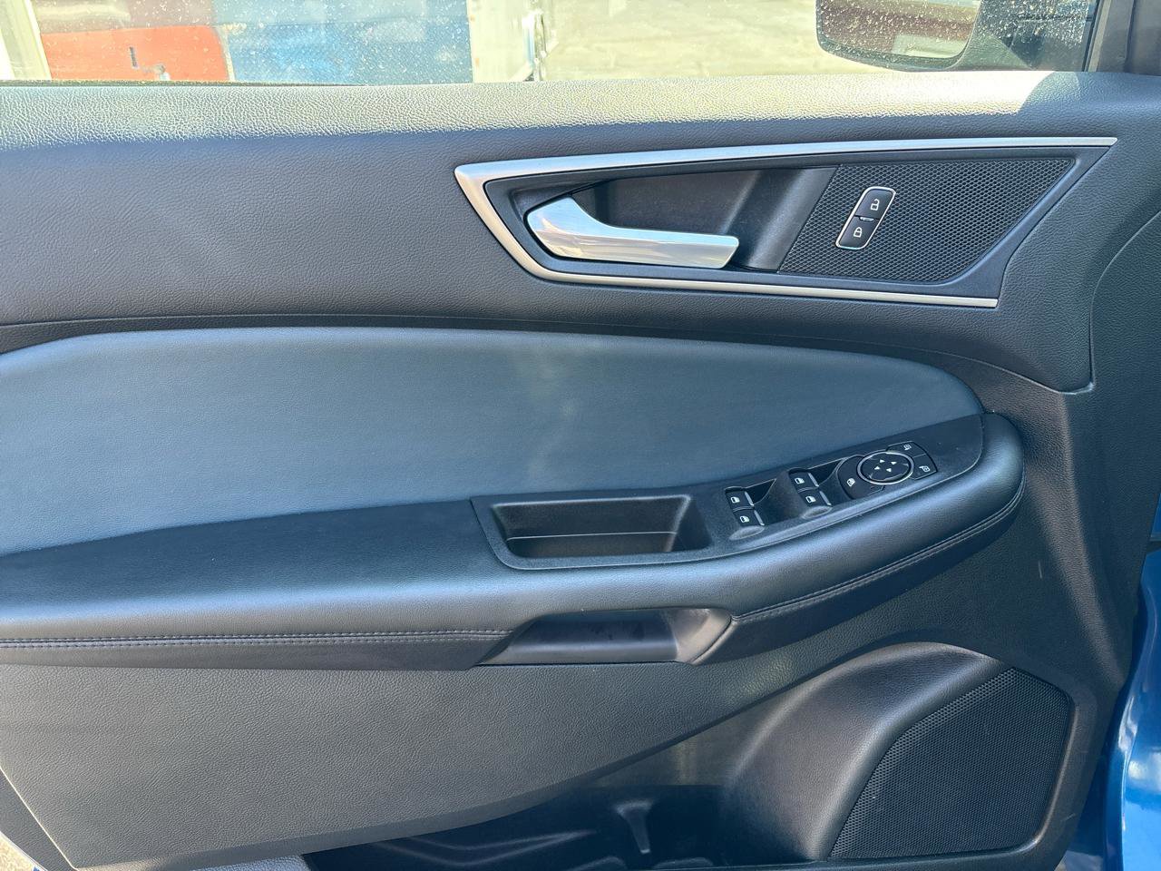 Used 2022 Ford Edge SEL w/ Sport Appearance Package AWD/4WD image 9