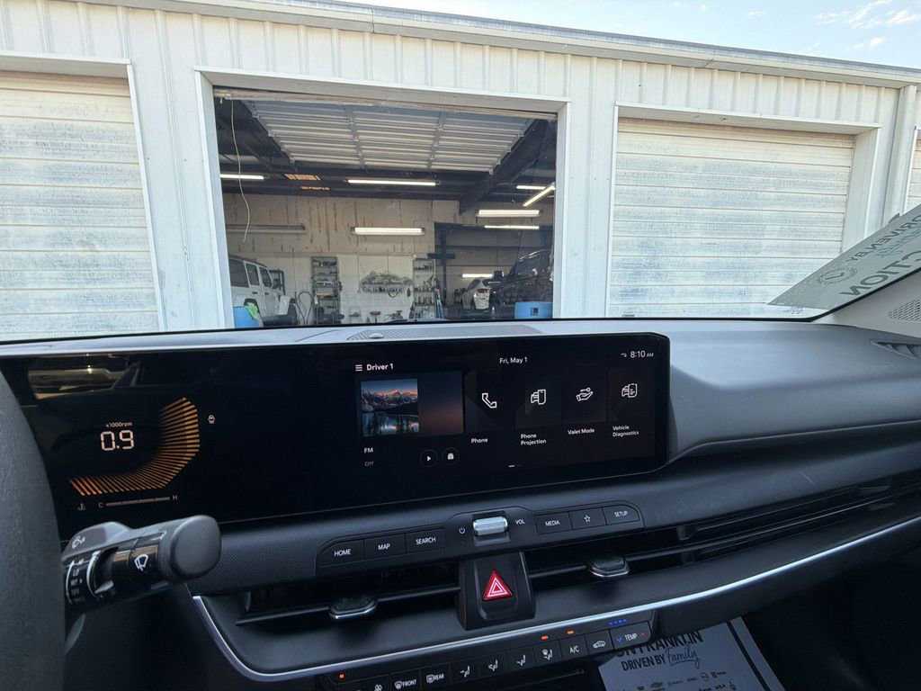 Used 2025 Kia K4 FWD image 16