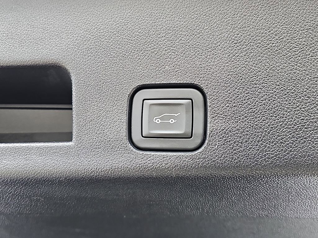 Used 2025 Buick Enclave Preferred image 31