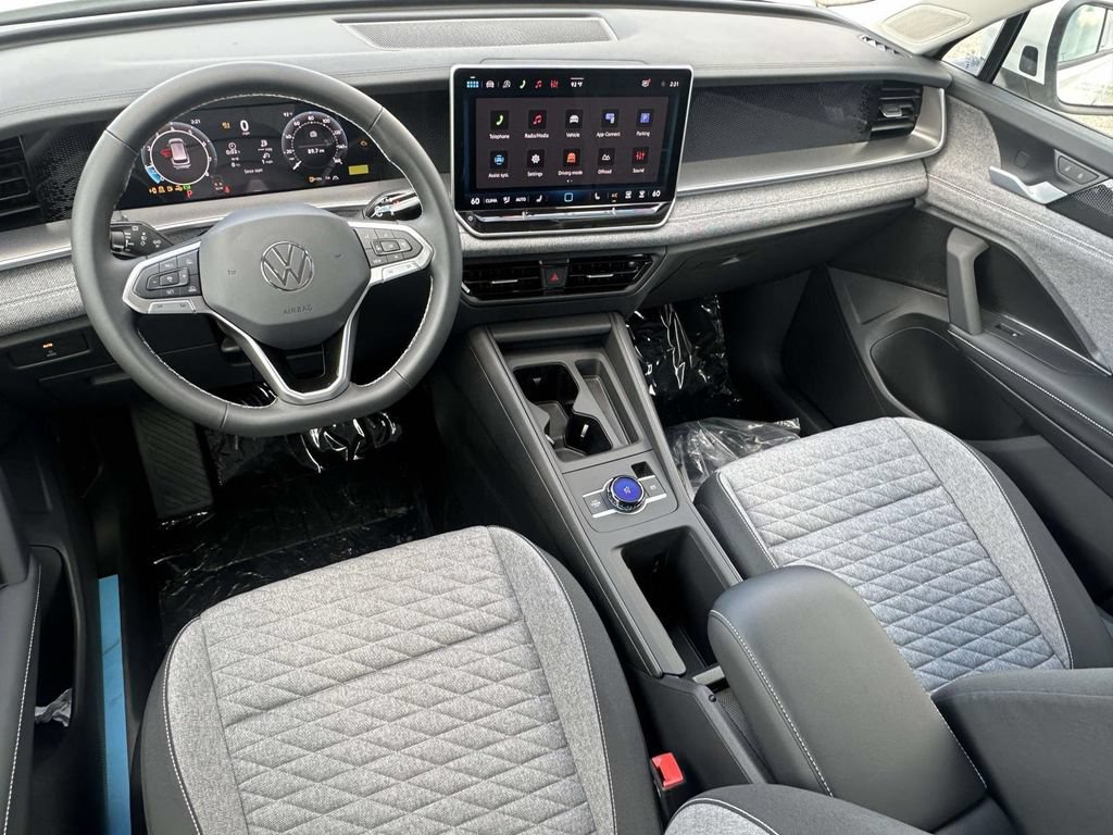 New 2026 Volkswagen Tiguan S AWD/4WD image 9