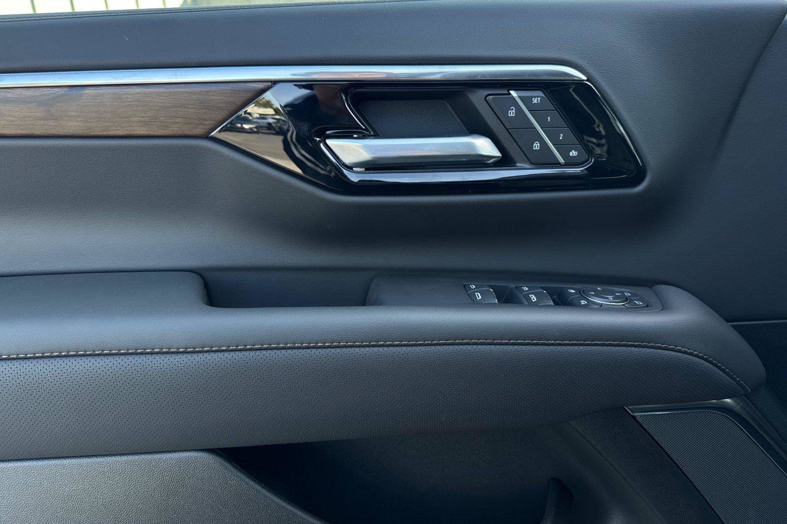 New 2026 Chevrolet Tahoe High Country AWD/4WD image 13