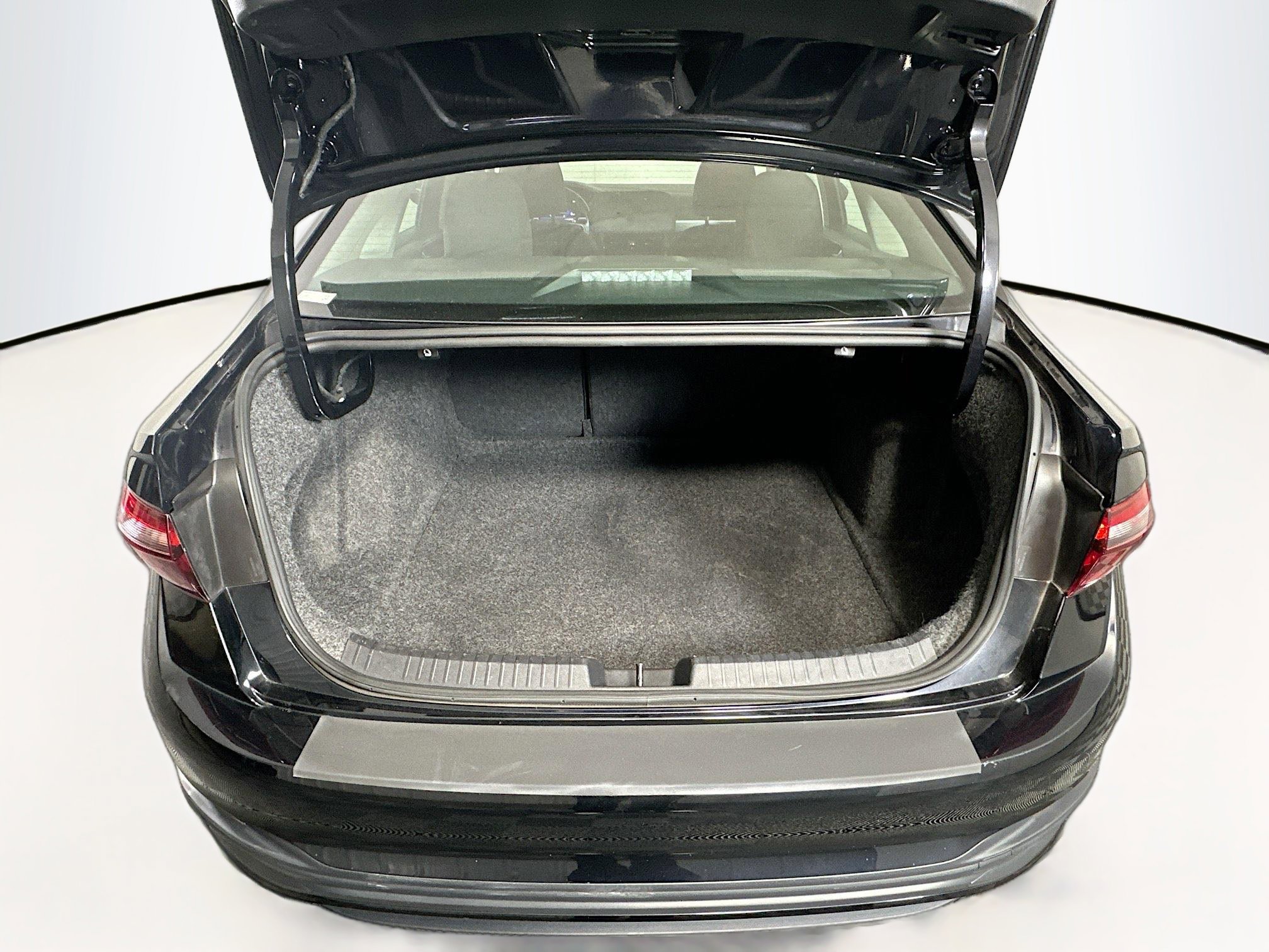 Used 2024 Volkswagen Jetta S image 28