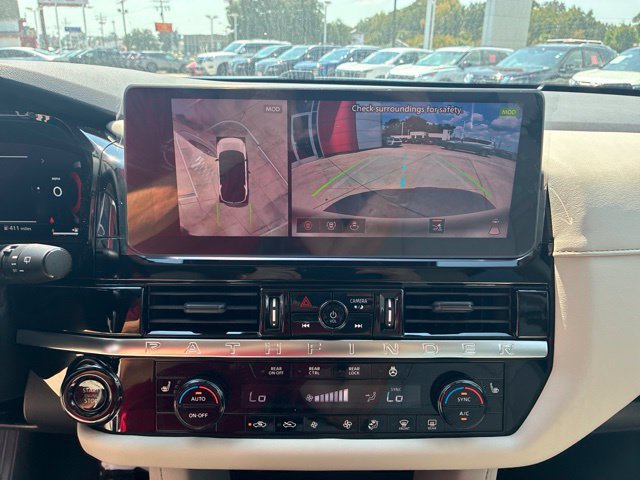 New 2026 Nissan Pathfinder SL w/ SL Premium Package FWD image 15