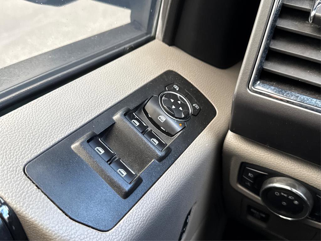 Used 2020 Ford F150 XLT image 35