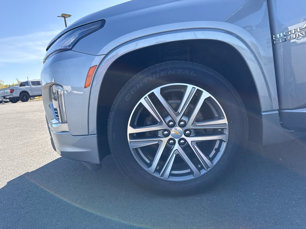 Used 2023 Chevrolet Traverse High Country AWD/4WD image 47