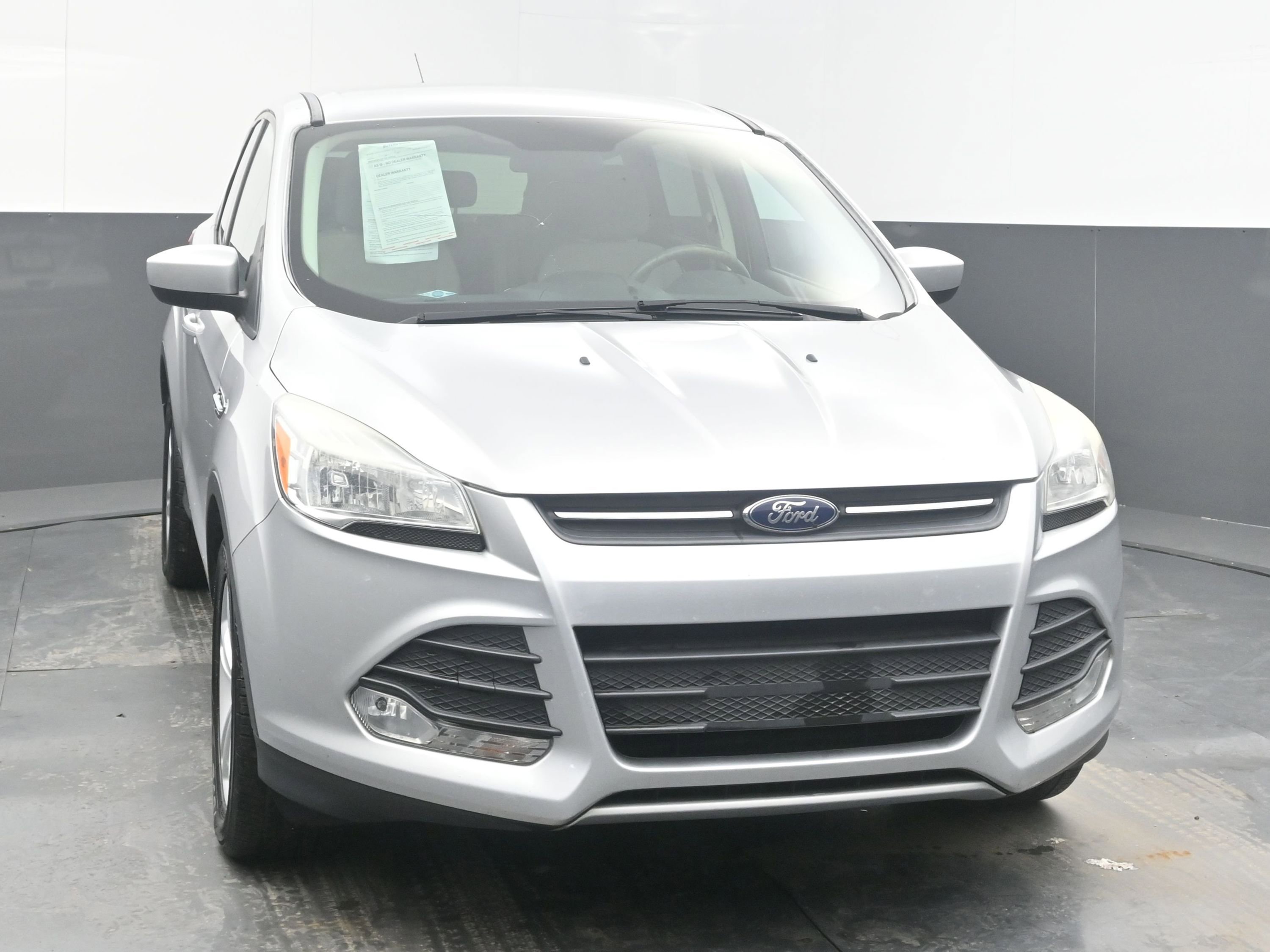 Used 2016 Ford Escape SE image 2