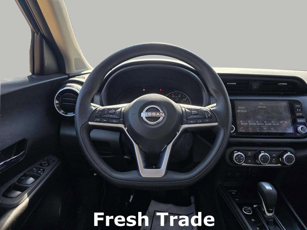 Used 2024 Nissan Kicks SV image 12