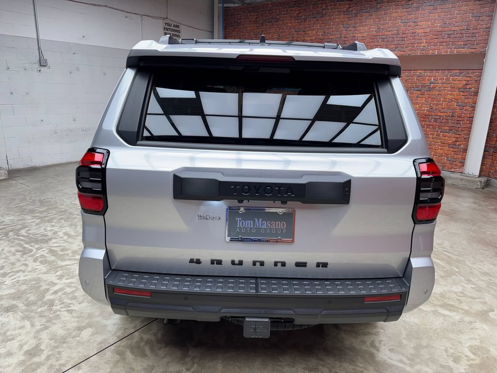 Used 2025 Toyota 4Runner TRD Off-Road Premium w/ Tow Technology Package AWD/4WD image 4