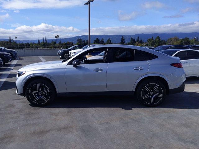 Used 2024 Mercedes-Benz GLC 300 4MATIC image 8