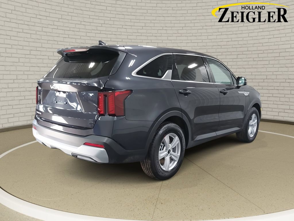 New 2026 Kia Sorento LX FWD image 8