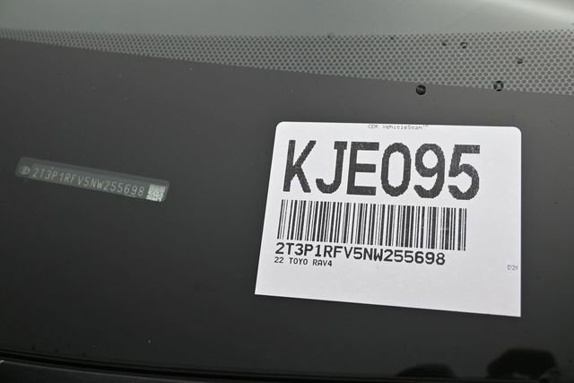 Used 2022 Toyota RAV4 XLE AWD/4WD image 46