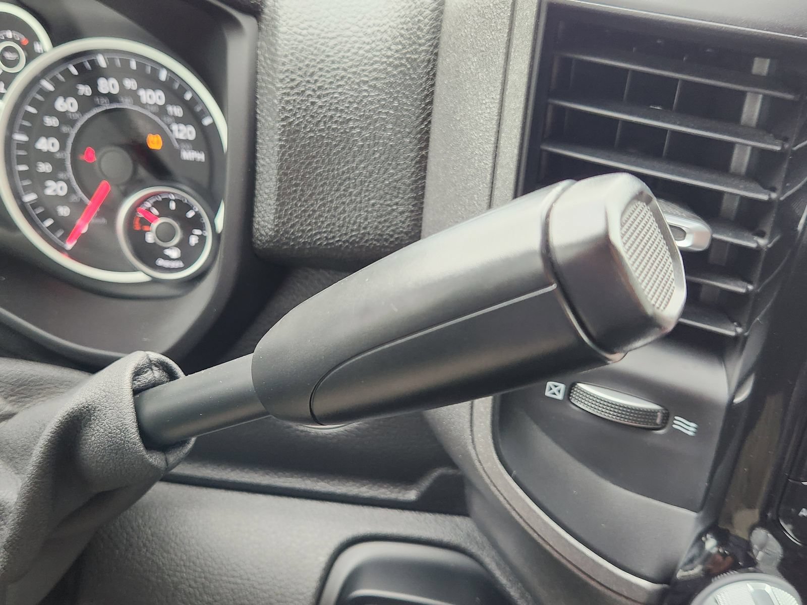 Used 2025 RAM 2500 Tradesman AWD/4WD image 25