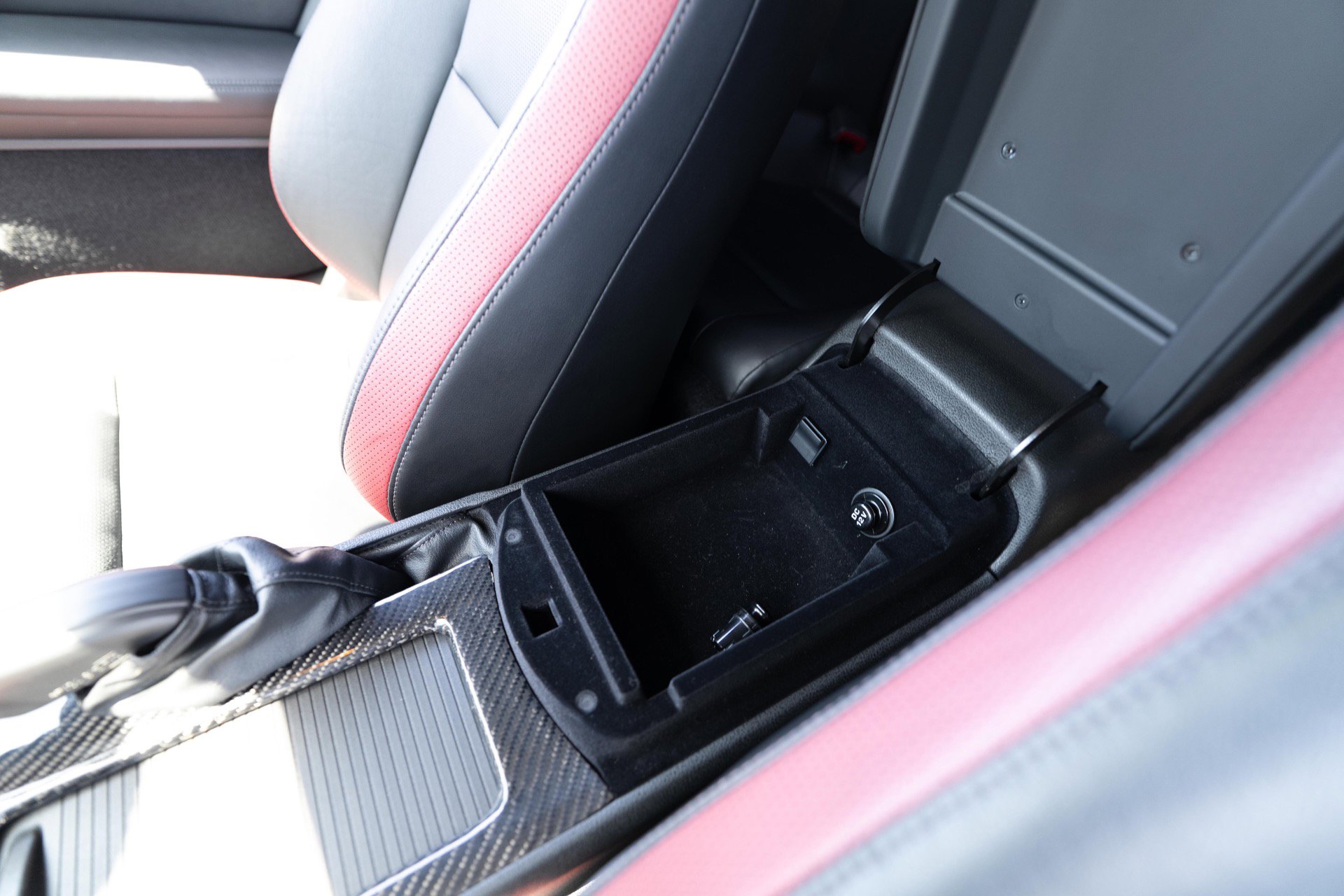 Used 2013 Nissan GT-R Black Edition AWD/4WD image 78