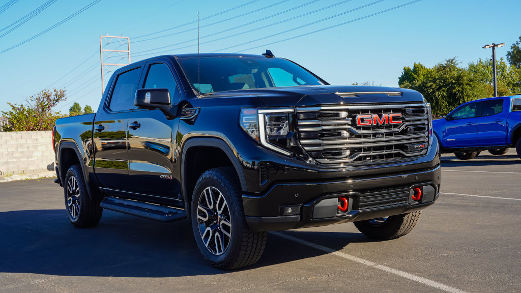 New 2026 GMC Sierra 1500 AT4 w/ AT4 Premium Package AWD/4WD image 5