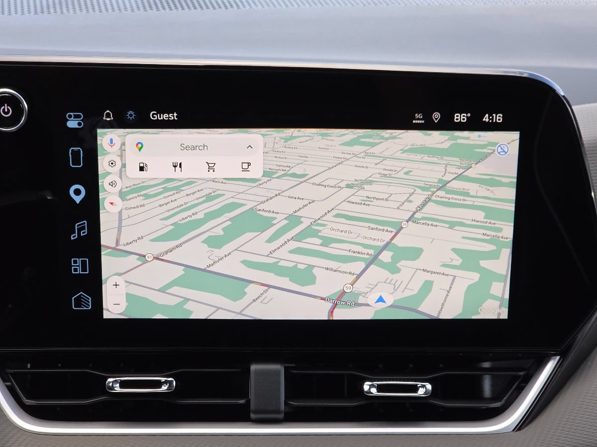 New 2027 Chevrolet Equinox LT w/ Convenience Package II FWD image 4