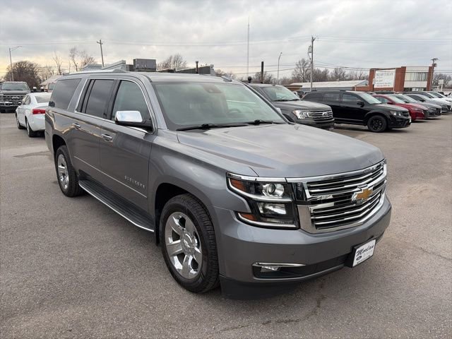 Used 2020 Chevrolet Suburban Premier image 7