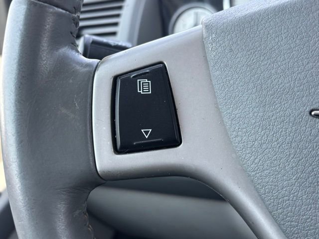 Used 2009 Chrysler Town & Country Limited w/ Entertainment Group #3 image 17