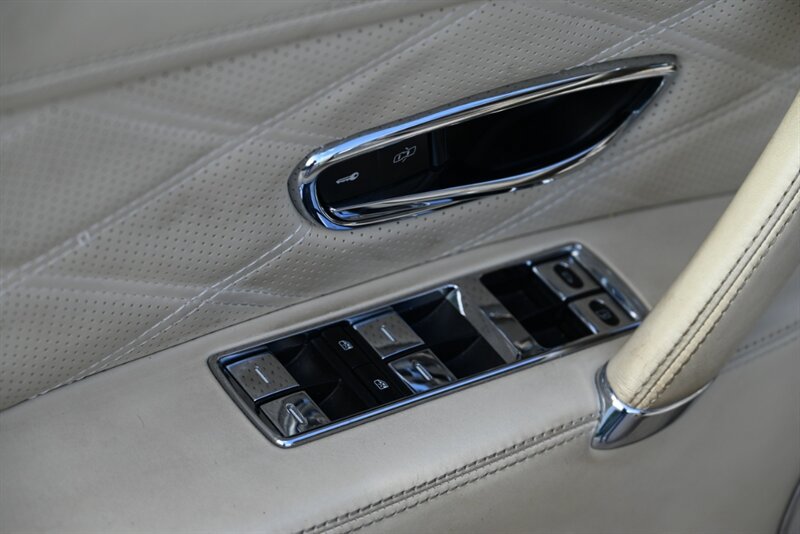 Used 2016 Bentley Flying Spur V8 AWD/4WD image 33