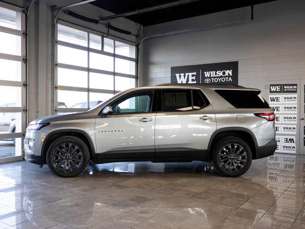 Used 2023 Chevrolet Traverse RS
