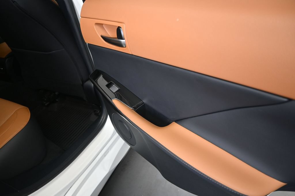 Certified 2022 Lexus IS 300 w/ Accessory Package RWD image 21