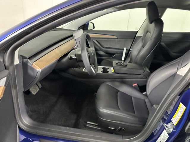 Used 2023 Tesla Model 3 Standard Range image 11
