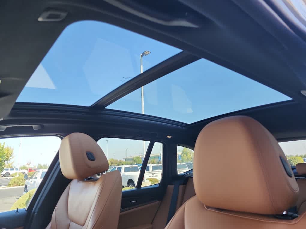 Used 2023 BMW X3 sDrive30i w/ Premium Package RWD image 17