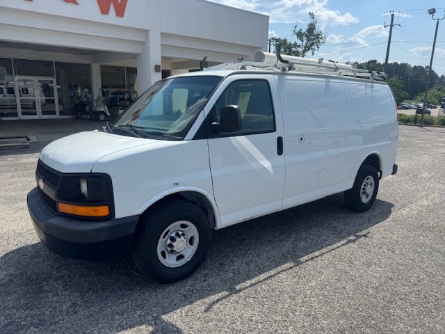 Used 2013 Chevrolet Express 2500 RWD image 2