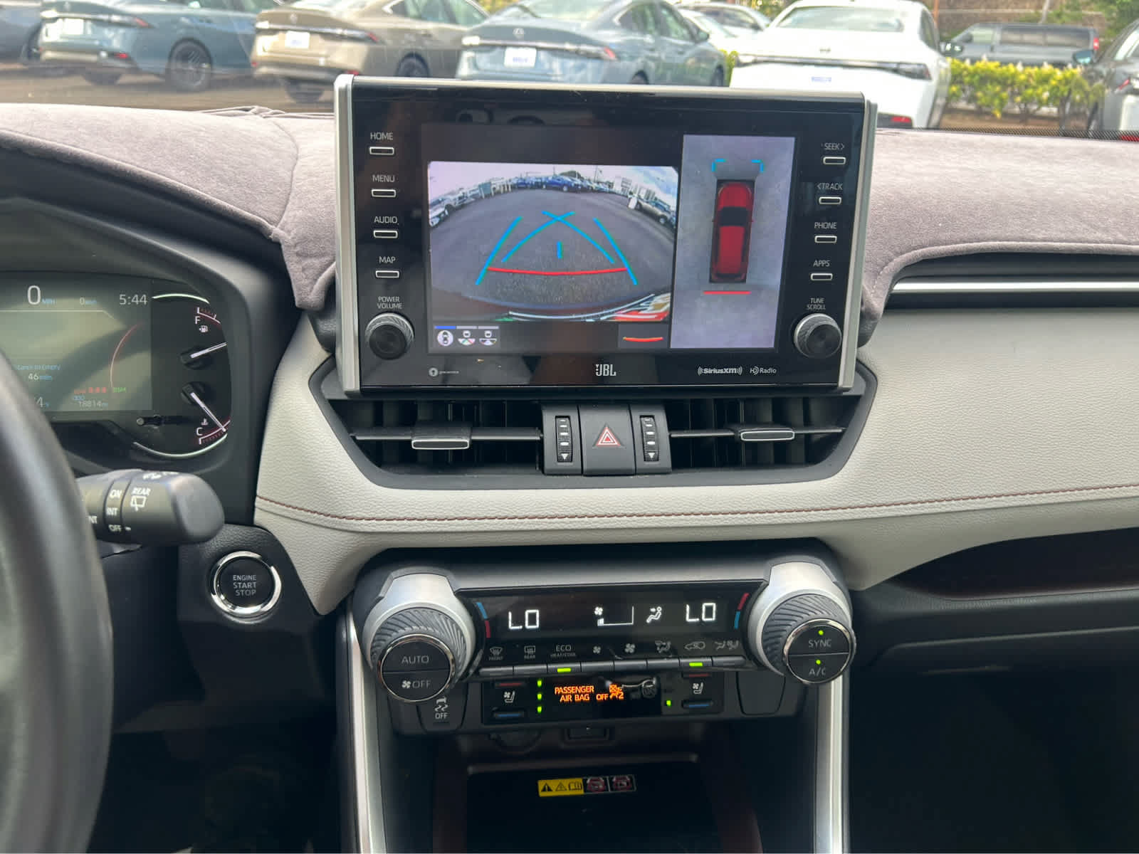 Used 2022 Toyota RAV4 Limited FWD image 8