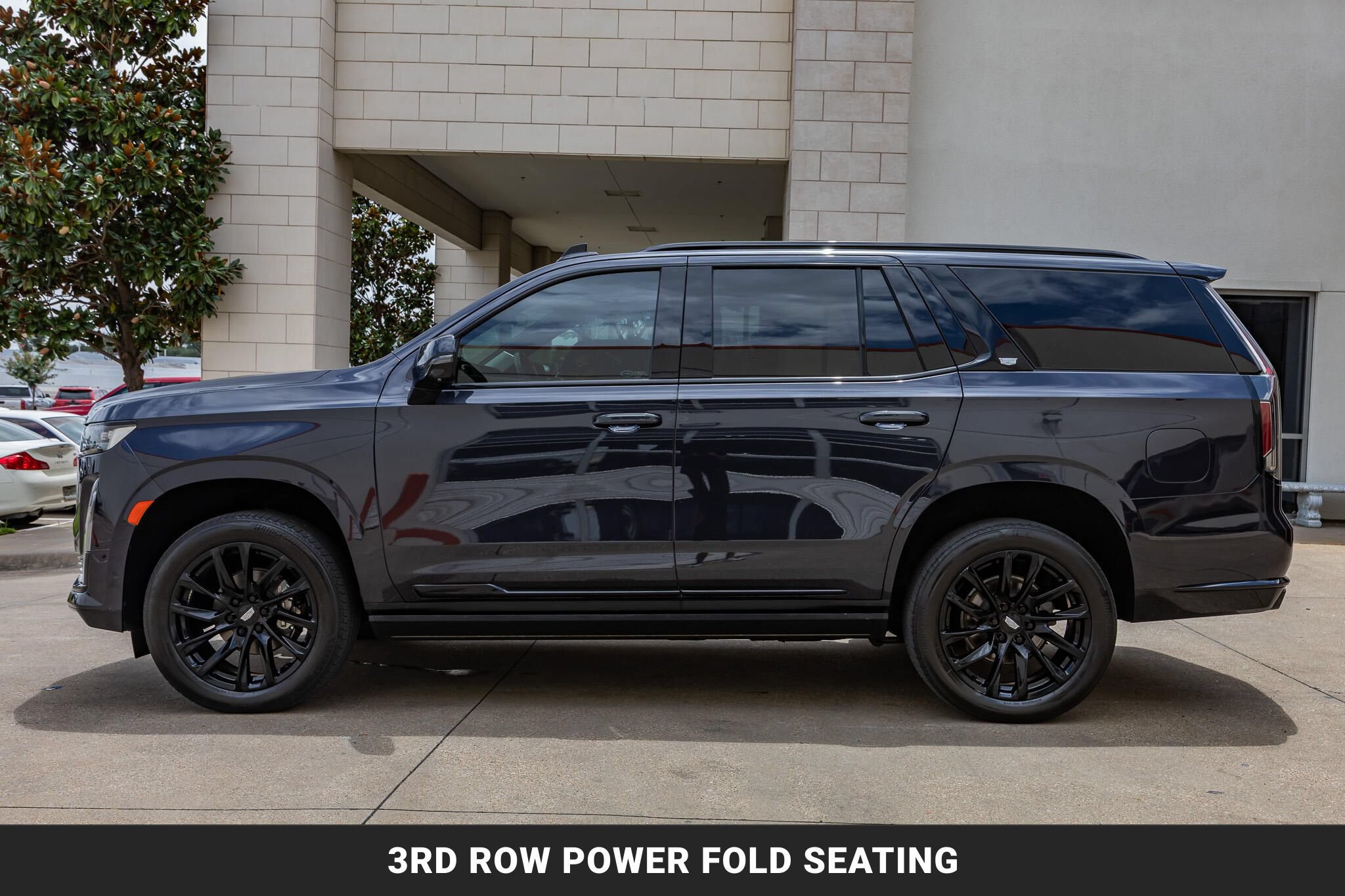 Used 2022 Cadillac Escalade Sport w/ Touring Package AWD/4WD image 5
