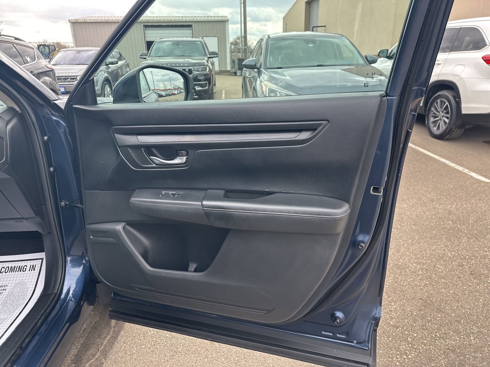 Used 2023 Honda CR-V LX image 35