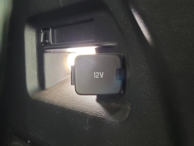 Used 2020 Ford Explorer XLT w/ Equipment Group 202A AWD/4WD image 9