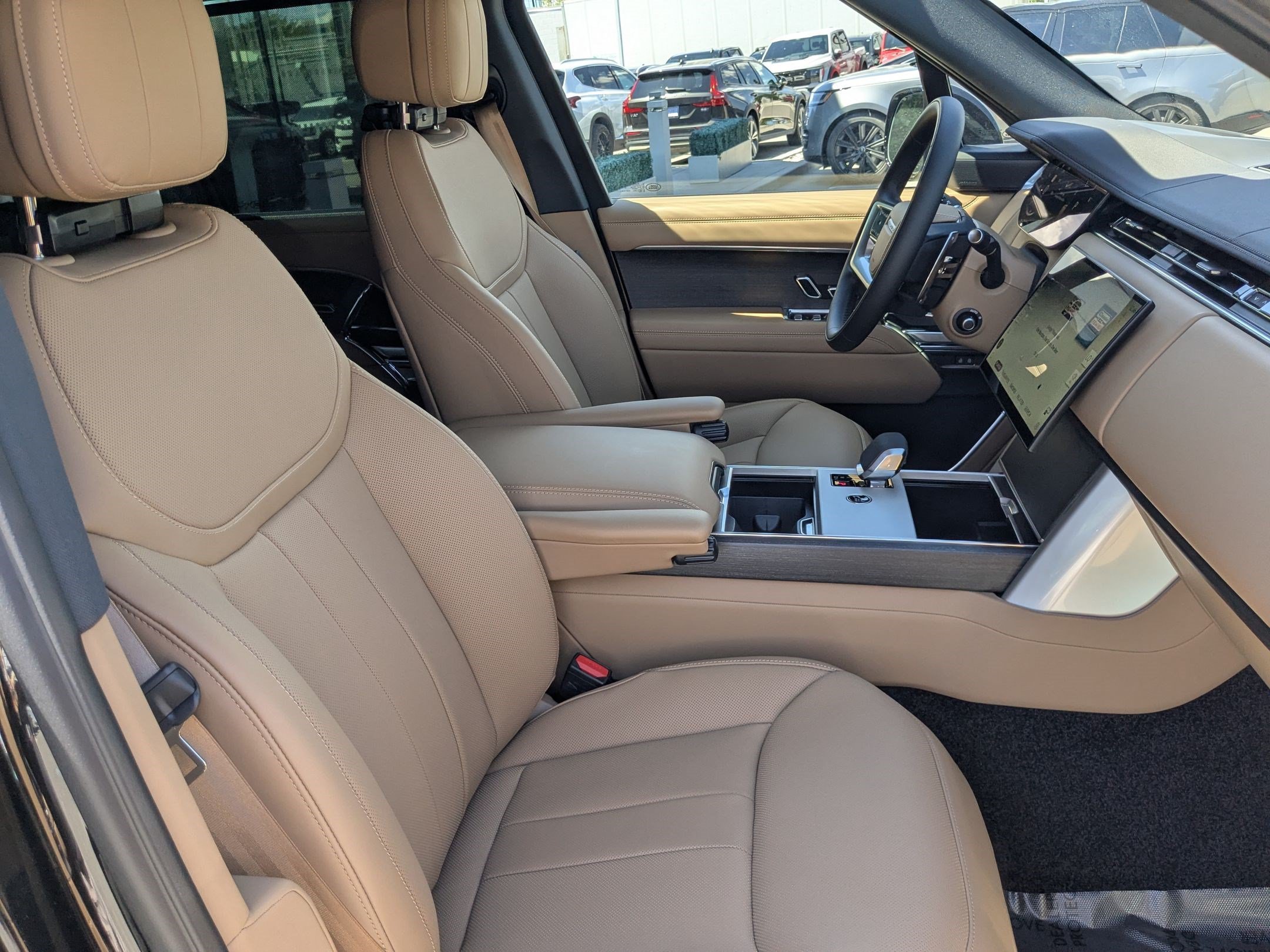 New 2026 Land Rover Range Rover SE AWD/4WD image 32