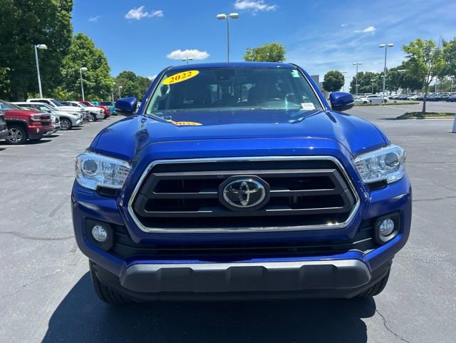 Used 2022 Toyota Tacoma SR5 w/ Technology Package RWD image 2