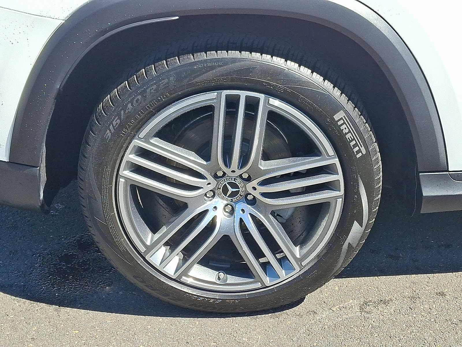 New 2026 Mercedes-Benz GLS 450 4MATIC image 7
