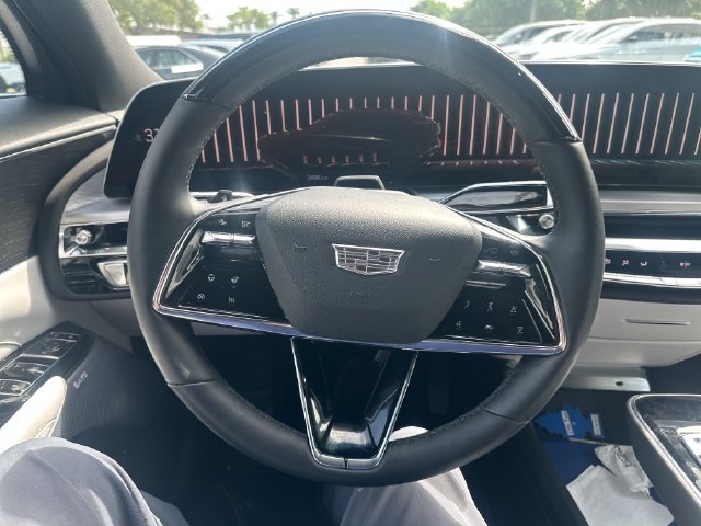 Certified 2023 Cadillac Lyriq 2WD image 14