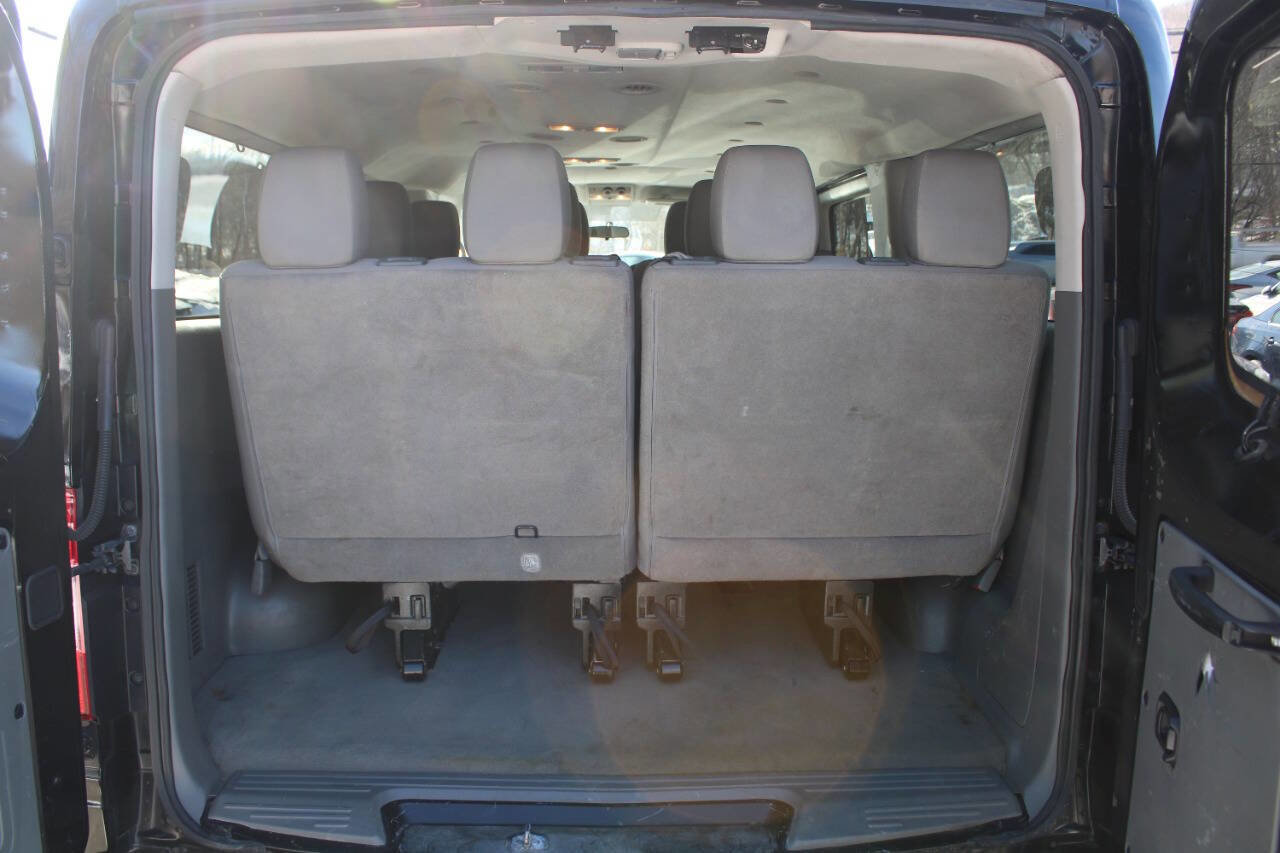 Used 2016 Nissan NV 3500 SV w/ SV Technology Package image 18